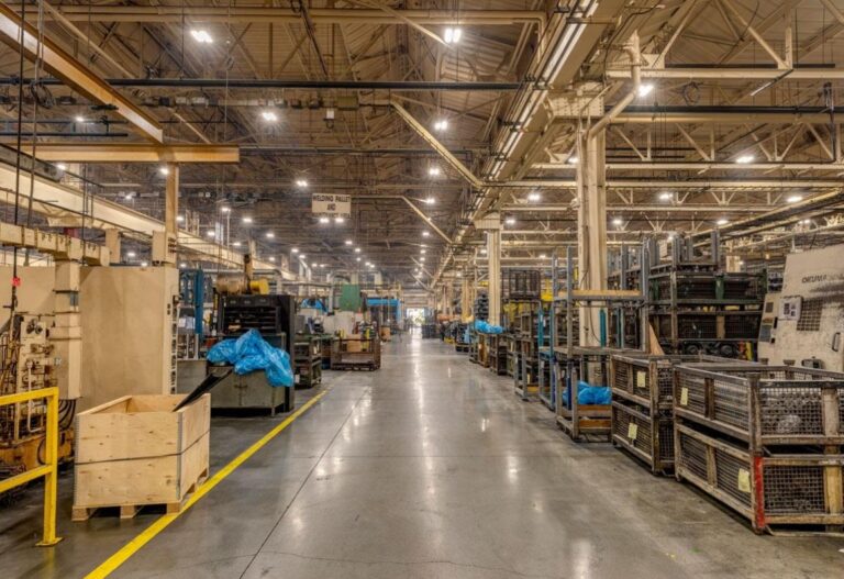 Optimize Your Warehouse Lighting With LED High Bays